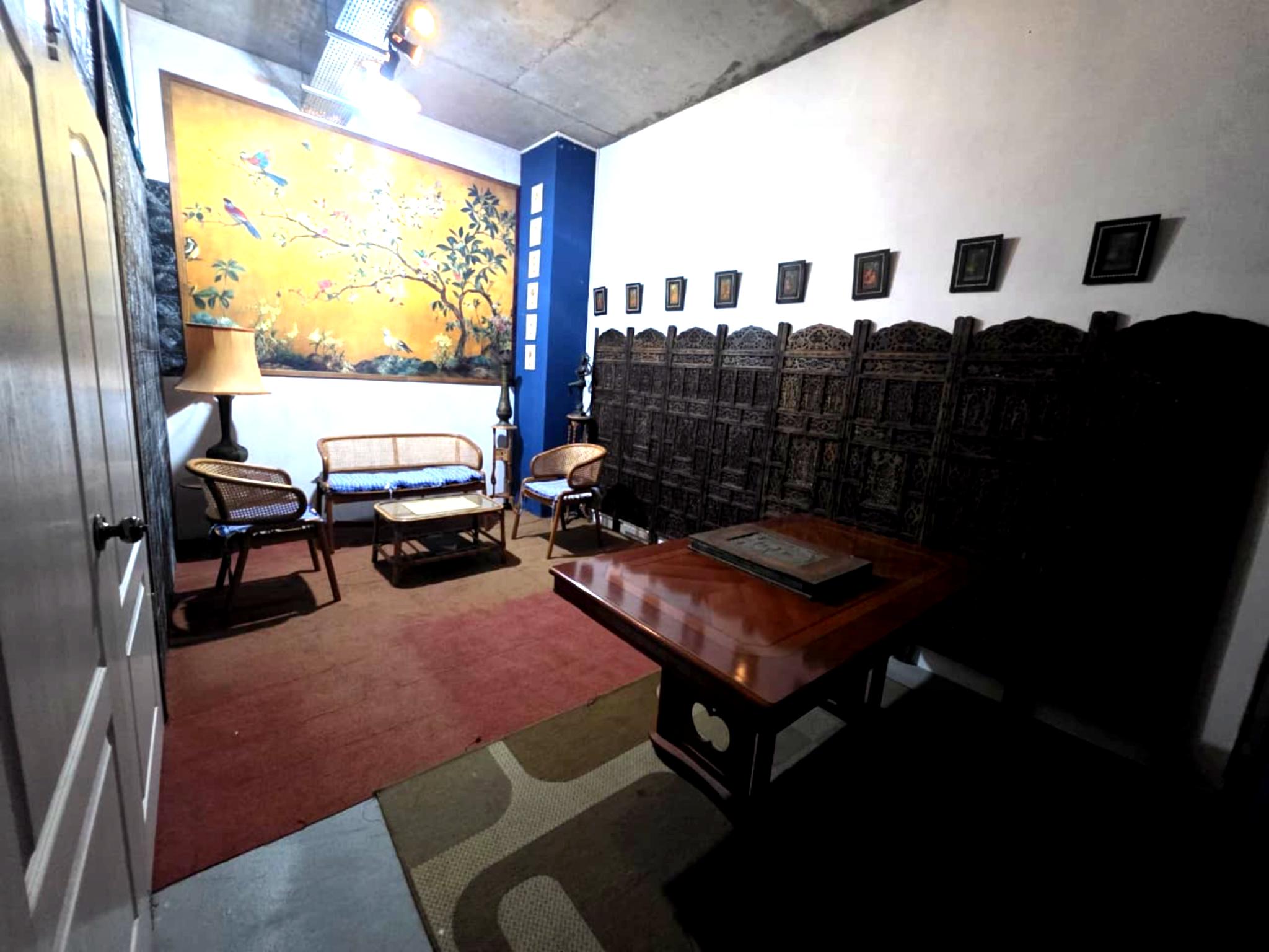 Private meeting room